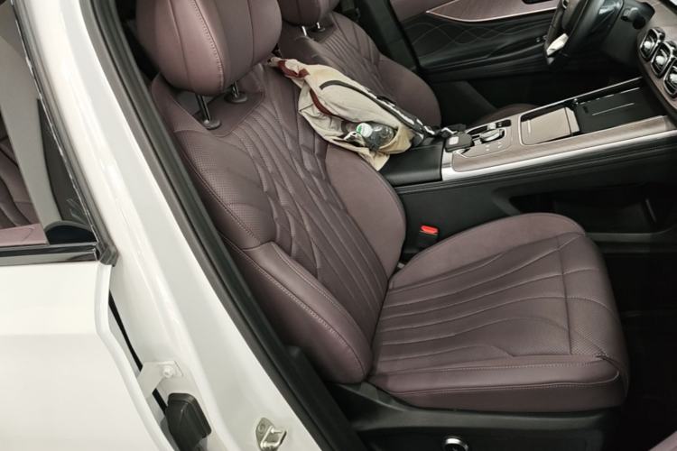 Used Chery Tiggo 9 2025 2.0T Automatic Two-Wheel Drive Luxury Edition 5 Seats Right Front Seat