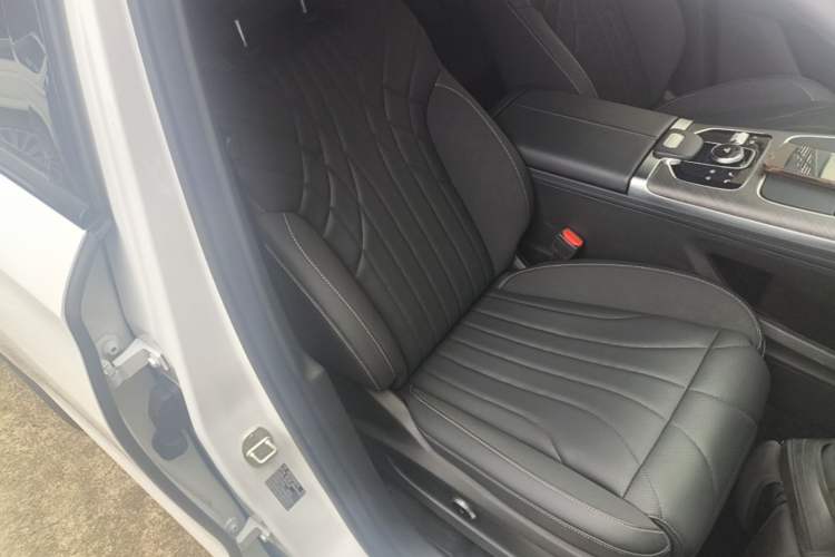 Used Chery Tiggo 9 2025 2.0T Automatic All-Wheel Drive Luxury Edition 5 Seats Right Front Seat