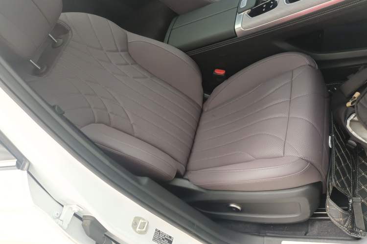 Used Chery Tiggo 9 2025 2.0T Automatic Two-Wheel Drive Luxury Edition 5 Seats Right Front Seat