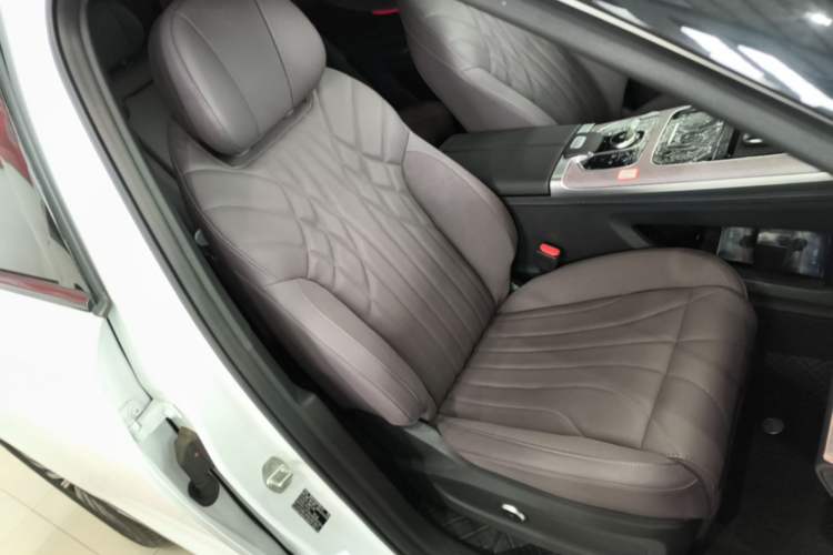 Used Chery Tiggo 9 2025 2.0T Automatic Two-Wheel Drive Luxury Edition 5 Seats Right Front Seat