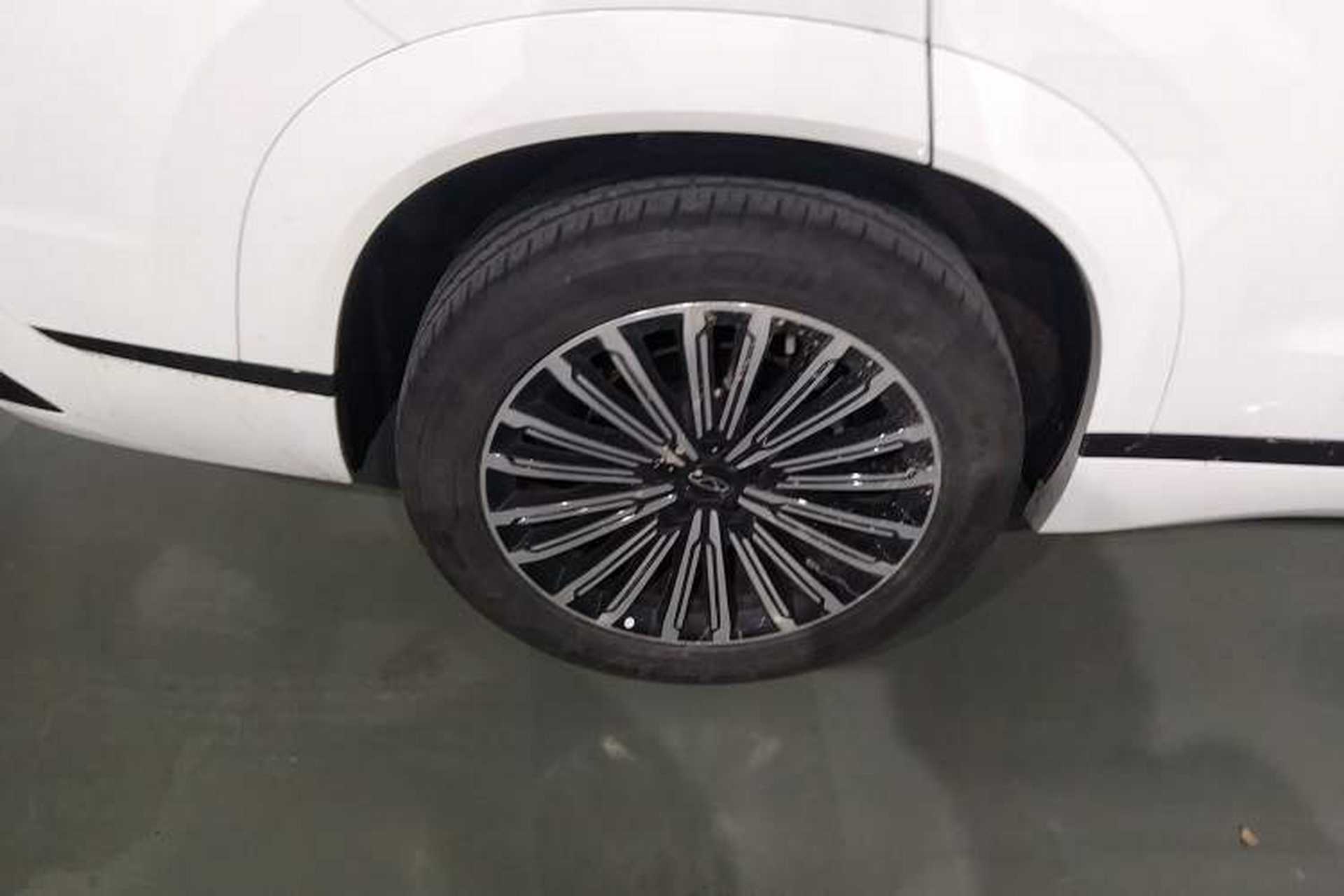 Used Chery Tiggo 9 2025 2.0T Automatic Two-Wheel Drive Luxury Edition 5 Seats Right Rear Wheel Hub