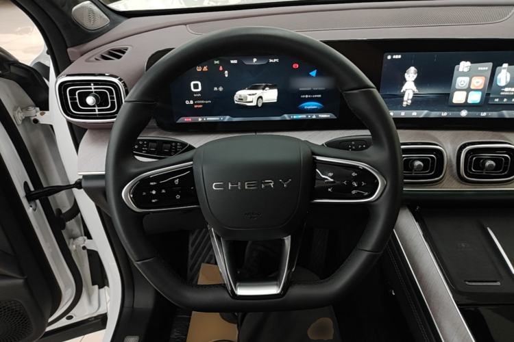 Used Chery Tiggo 9 2025 2.0T Automatic Two-Wheel Drive Luxury Edition 5 Seats Steering Wheel
