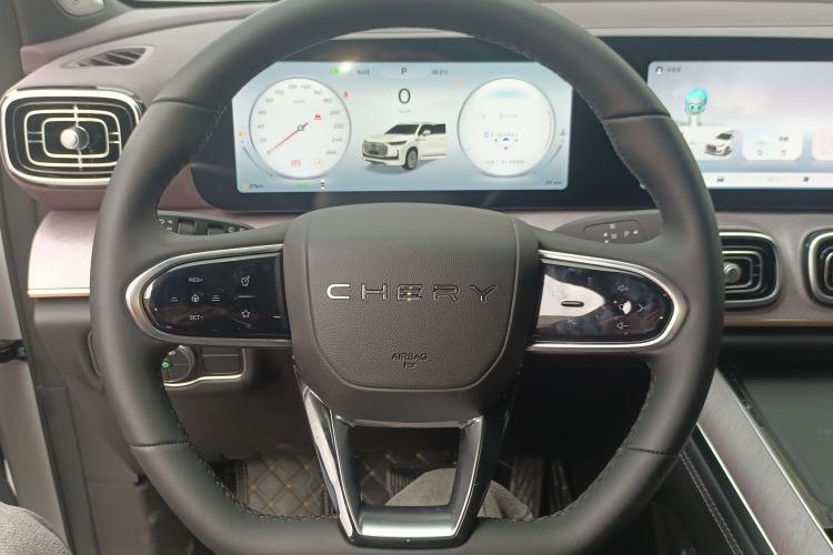 Used Chery Tiggo 9 2025 2.0T Automatic Two-Wheel Drive Luxury Edition 5 Seats Steering Wheel