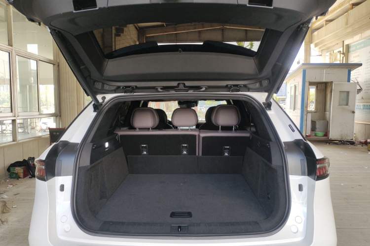 Used Chery Tiggo 9 2025 2.0T Automatic Two-Wheel Drive Luxury Edition 5 Seats Trunk