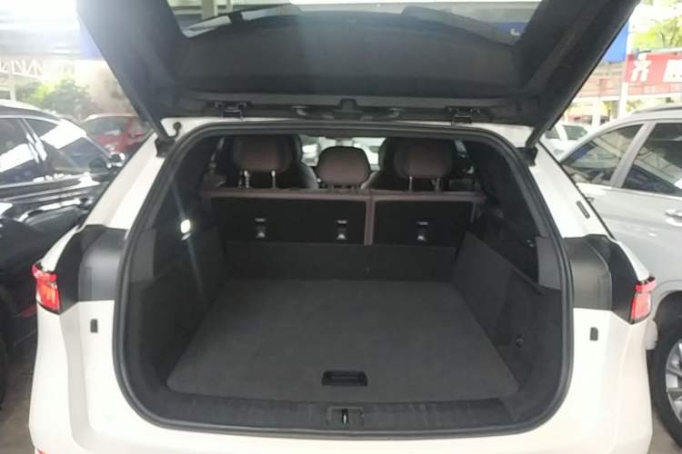 Used Chery Tiggo 9 2025 2.0T Automatic Two-Wheel Drive Luxury Edition 5 Seats Trunk