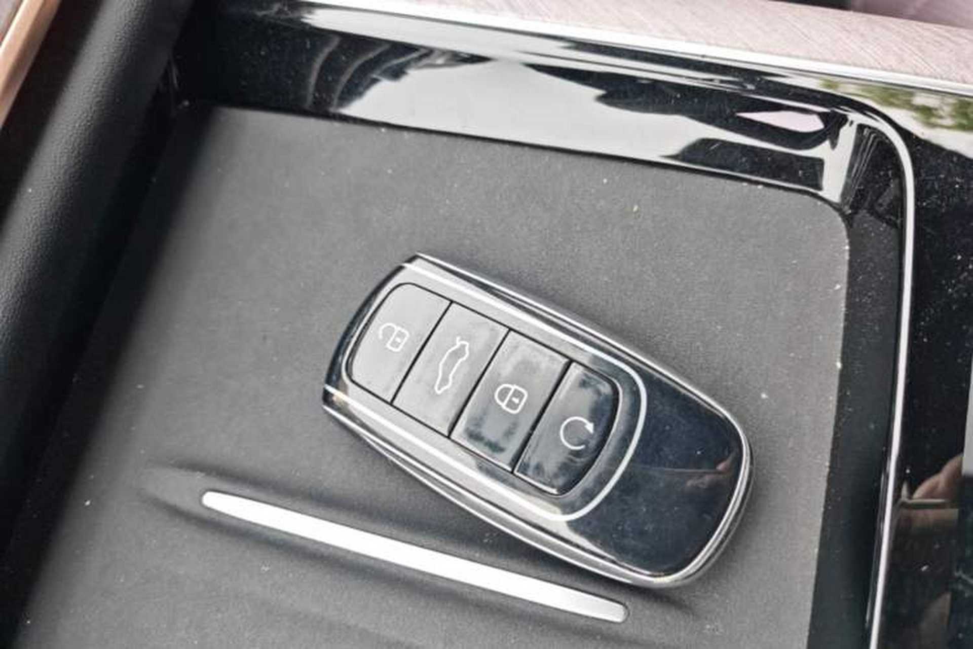 Used Chery Tiggo 9 2025 2.0T Automatic Two-Wheel Drive Luxury Edition 5 Seats Vehicle Key