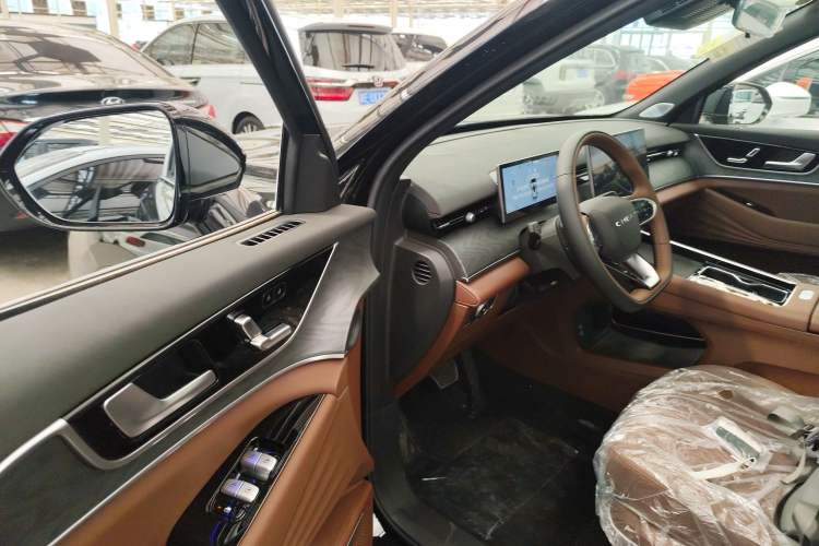 Used Chery Tiggo 9 2026 Model 9X 2.0T Automatic Two-Wheel Drive Luxury Edition Driver Seat