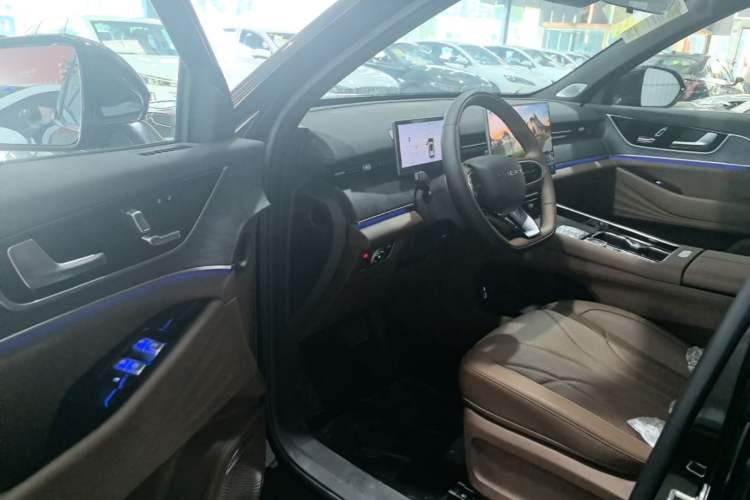 Used Chery Tiggo 9 2026 Model 9X 2.0T Automatic Two-Wheel Drive Luxury Edition Driver Seat