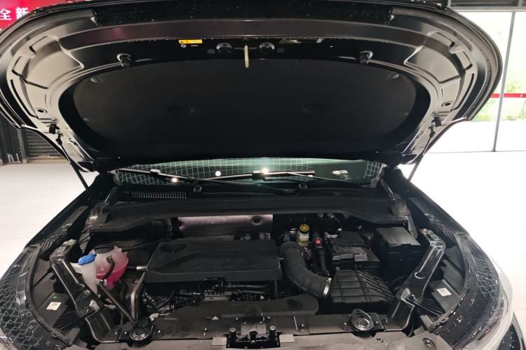 Used Chery Tiggo 9 2026 Model 9X 2.0T Automatic Two-Wheel Drive Luxury Edition Engine Bay