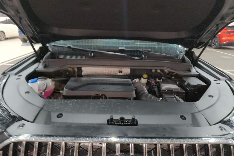 Used Chery Tiggo 9 2026 Model 9X 2.0T Automatic Two-Wheel Drive Prestige Edition Engine Bay