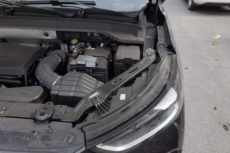 Used Chery Tiggo 9 2026 Model 9X 2.0T Automatic Two-Wheel Drive Luxury Edition Engine Bay Left