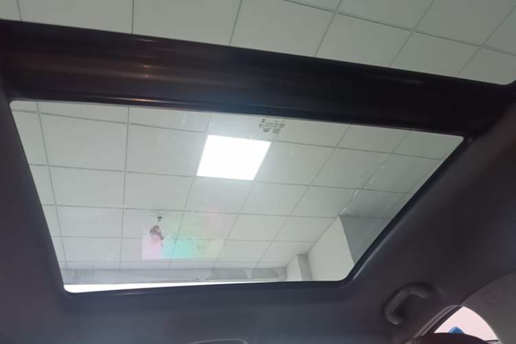 Used Chery Tiggo 9 2026 Model 9X 2.0T Automatic Two-Wheel Drive Luxury Edition Headliner