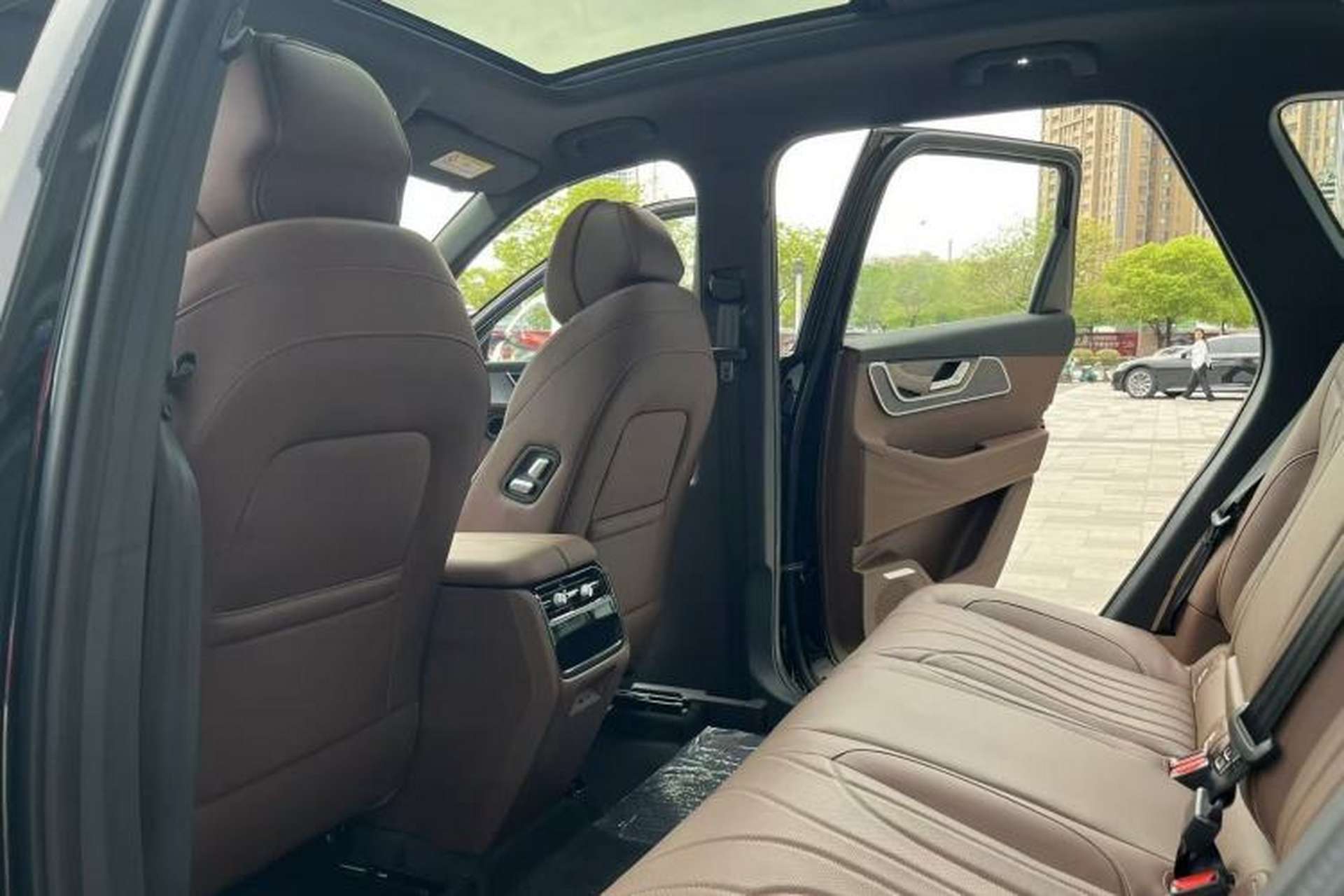 Used Chery Tiggo 9 2026 Model 9X 2.0T Automatic Two-Wheel Drive Luxury Edition Interior 3