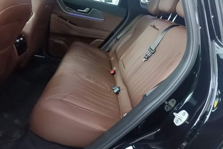 Used Chery Tiggo 9 2026 Model 9X 2.0T Automatic Two-Wheel Drive Luxury Edition Left Rear Seat