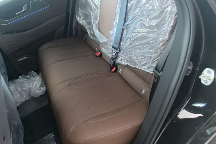 Used Chery Tiggo 9 2026 Model 9X 2.0T Automatic Two-Wheel Drive Luxury Edition Left Rear Seat