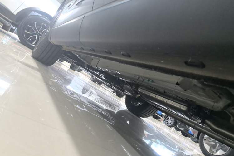 Used Chery Tiggo 9 2026 Model 9X 2.0T Automatic Two-Wheel Drive Luxury Edition Left Side Sill