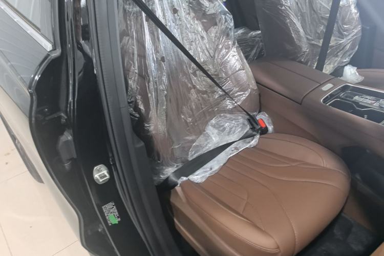 Used Chery Tiggo 9 2026 Model 9X 2.0T Automatic Two-Wheel Drive Luxury Edition Right Front Seat