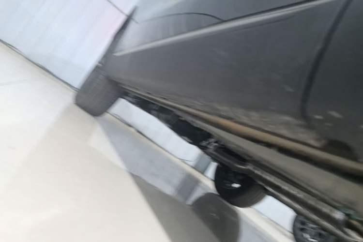 Used Chery Tiggo 9 2026 Model 9X 2.0T Automatic Two-Wheel Drive Luxury Edition Right Side Sill