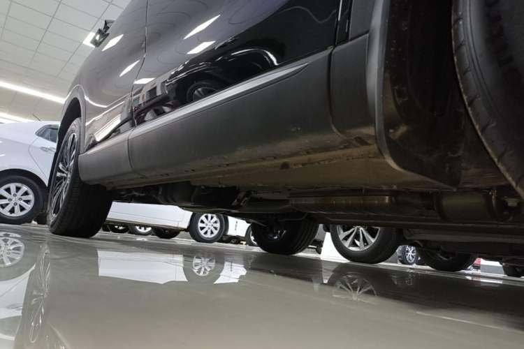Used Chery Tiggo 9 2026 Model 9X 2.0T Automatic Two-Wheel Drive Luxury Edition Right Side Sill
