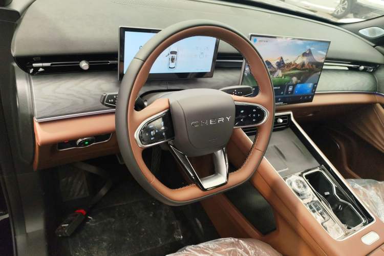 Used Chery Tiggo 9 2026 Model 9X 2.0T Automatic Two-Wheel Drive Luxury Edition Steering Wheel