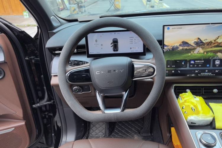 Used Chery Tiggo 9 2026 Model 9X 2.0T Automatic Two-Wheel Drive Luxury Edition Steering Wheel