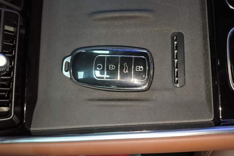 Used Chery Tiggo 9 2026 Model 9X 2.0T Automatic Two-Wheel Drive Luxury Edition Vehicle Key