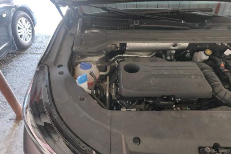 Used Chery Tiggo 9 2026 Model 9X 2.0T Automatic Two-Wheel Drive Prestige Edition Engine Bay Right