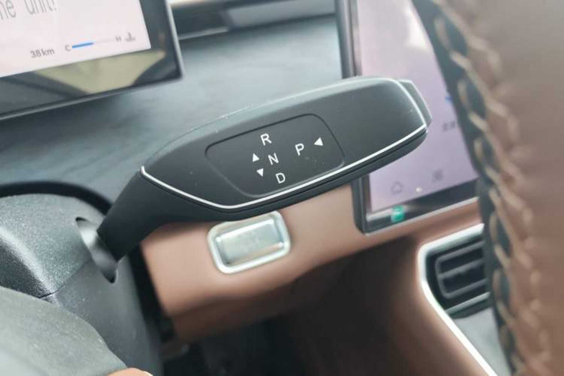 Used Chery Tiggo 9 2026 Model 9X 2.0T Automatic Two-Wheel Drive Luxury Edition Gear Lever