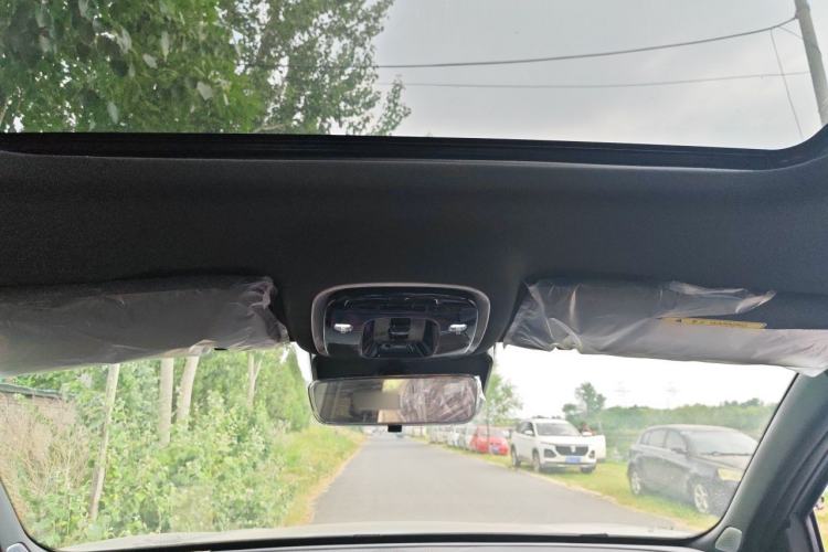 Used Chery Tiggo 9 2026 Model 9X 2.0T Automatic Two-Wheel Drive Luxury Edition Headliner