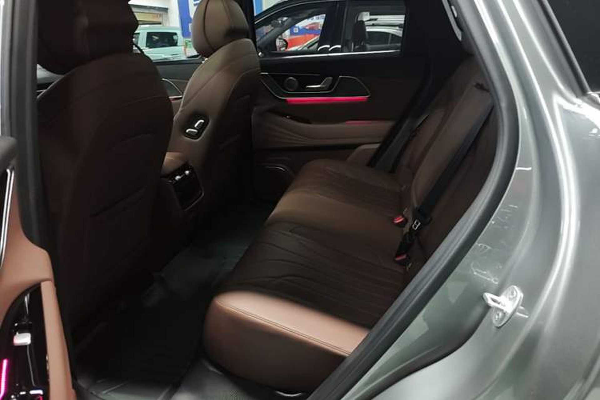 Used Chery Tiggo 9 2026 Model 9X 2.0T Automatic Two-Wheel Drive Navigation Edition Left Rear Seat