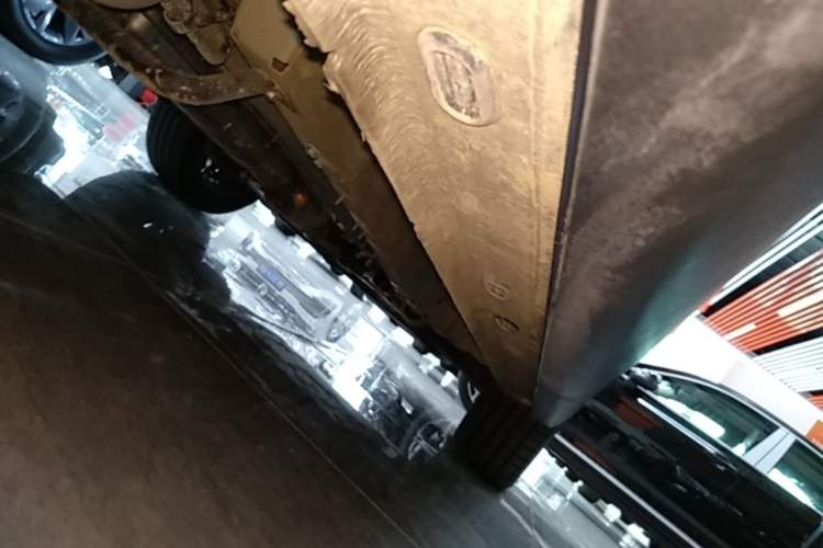 Used Chery Tiggo 9 2026 Model 9X 2.0T Automatic Two-Wheel Drive Navigation Edition Right Side Sill