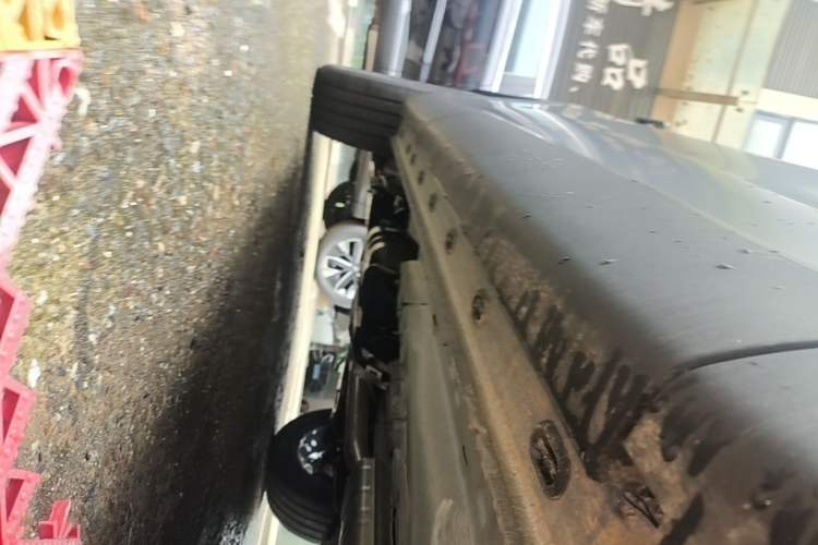 Used Chery Tiggo 9 2026 Model 9X 2.0T Automatic Two-Wheel Drive Luxury Edition Right Side Sill