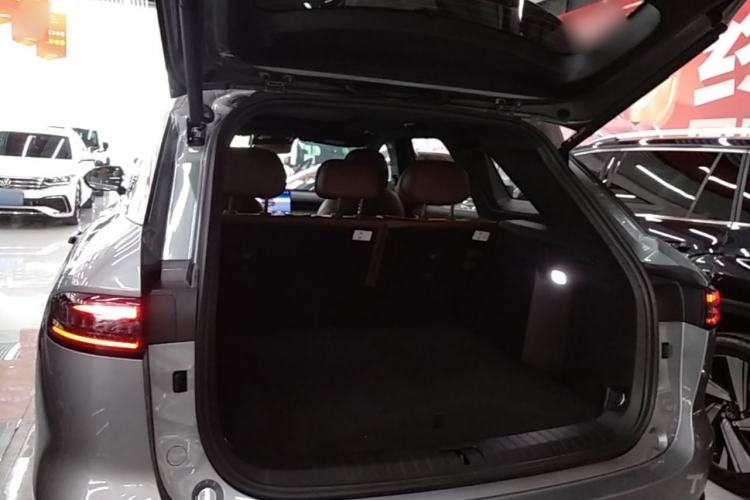 Used Chery Tiggo 9 2026 Model 9X 2.0T Automatic Two-Wheel Drive Navigation Edition Trunk