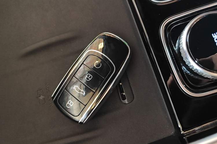 Used Chery Tiggo 9 2026 Model 9X 2.0T Automatic Two-Wheel Drive Prestige Edition Interior 1
