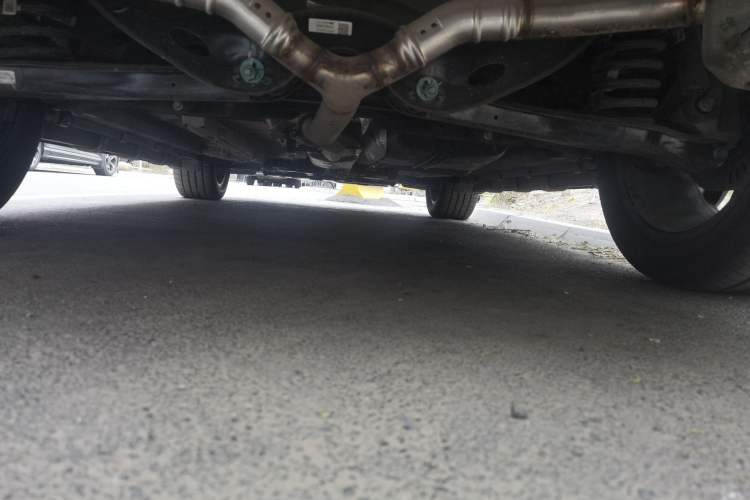 Used Chery Tiggo 9 2026 Model 9X 2.0T Automatic Two-Wheel Drive Prestige Edition Chassis Rear