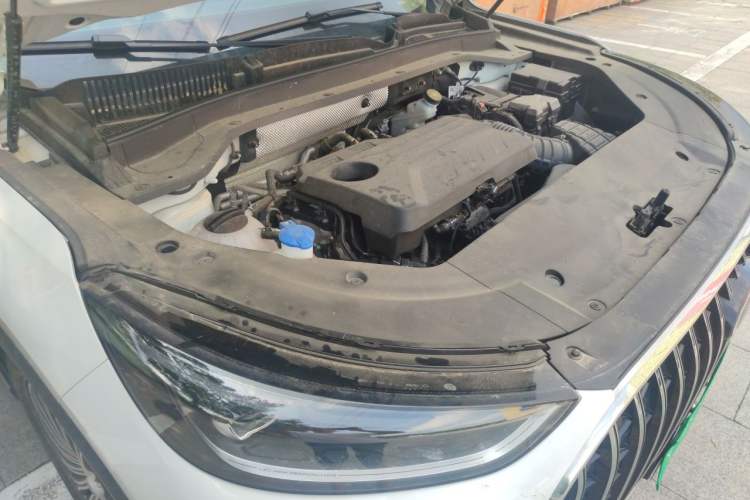 Used Chery Tiggo 9 2026 Model 9X 2.0T Automatic Two-Wheel Drive Prestige Edition Engine Bay Right