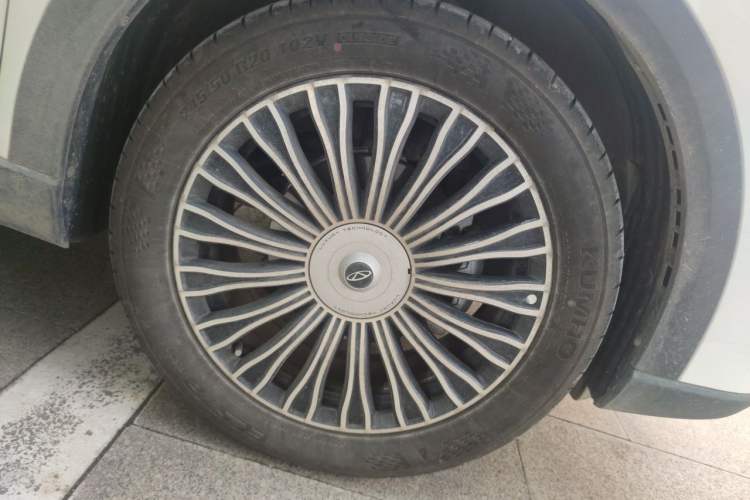 Used Chery Tiggo 9 2026 Model 9X 2.0T Automatic Two-Wheel Drive Prestige Edition Right Front Wheel Hub