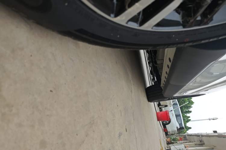 Used Chery Tiggo 9 2026 Model 9X 2.0T Automatic Two-Wheel Drive Luxury Edition Right Side Sill