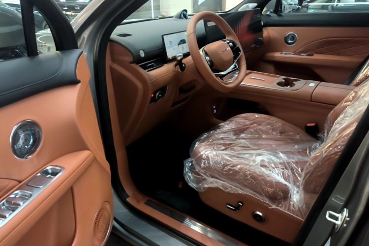 Used Chery Tiggo 9 - 2027 2.0T Dual-Clutch Two-Wheel Drive Luxury Edition Driver Seat