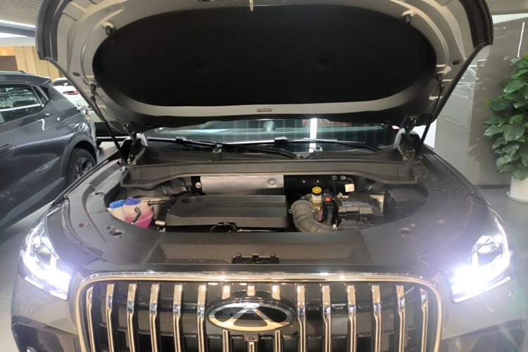 Used Chery Tiggo 9 - 2027 2.0T Dual-Clutch Two-Wheel Drive Luxury Edition Engine Bay