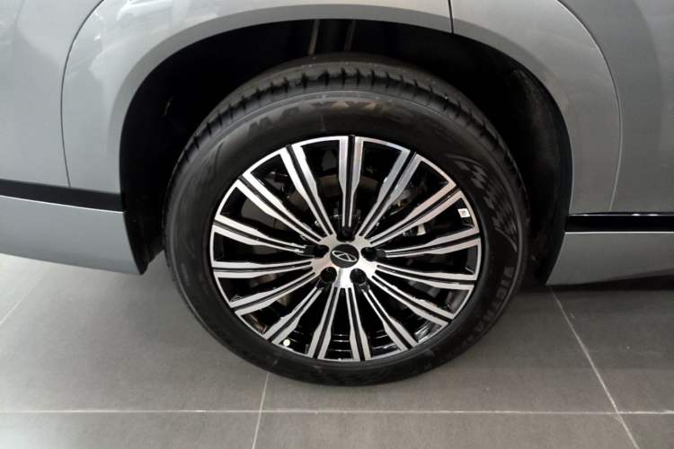 Used Chery Tiggo 9 - 2027 2.0T Dual-Clutch Two-Wheel Drive Luxury Edition Right Rear Wheel Hub