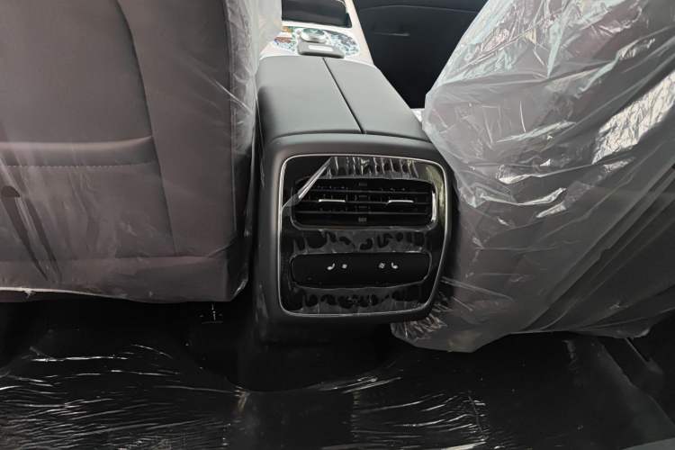 Used Chery Tiggo 9 C-DM 2025 1.5T 106KM Enjoy Edition 5 Seats Lithium Iron Phosphate Audio And AC Panel