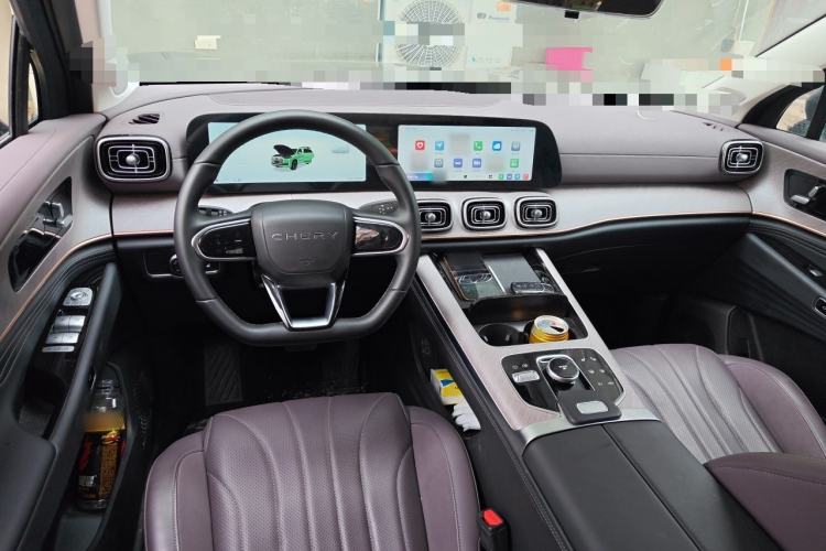 Used Chery Tiggo 9 C-DM 2025 1.5T 106KM Enjoy Edition 5 Seats Lithium Iron Phosphate Center Console