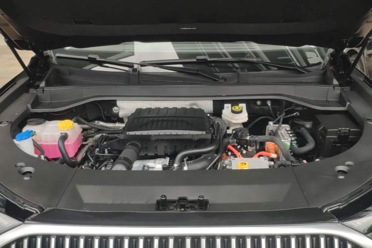 Used Chery Tiggo 9 C-DM 2025 1.5T 106KM Ultra-Comfort Edition 5 Seats Lithium-NMC Engine Bay