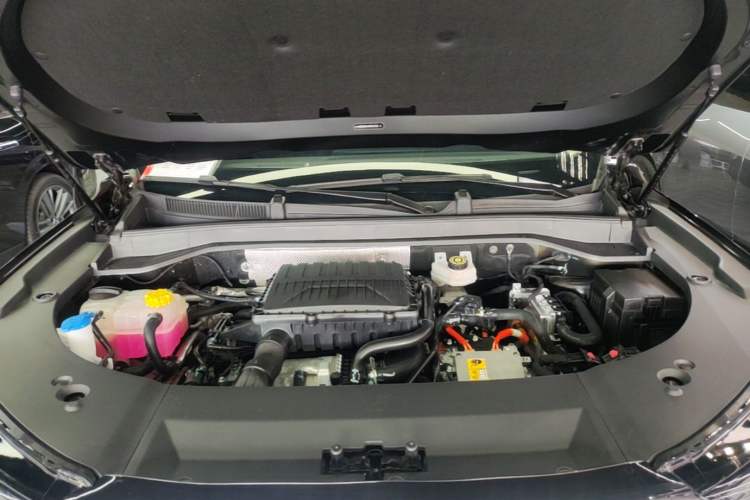 Used Chery Tiggo 9 C-DM 2025 1.5T 106KM Enjoy Edition 5 Seats Lithium-Ion Battery Engine Bay