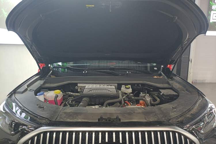 Used Chery Tiggo 9 C-DM 2025 1.5T 106KM Enjoy Edition 7 Seats Lithium Iron Phosphate Engine Bay