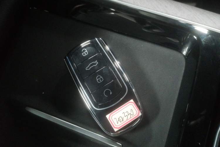 Used Chery Tiggo 9 C-DM 2025 1.5T 106KM Enjoy Edition 5 Seats Lithium Iron Phosphate Interior 1