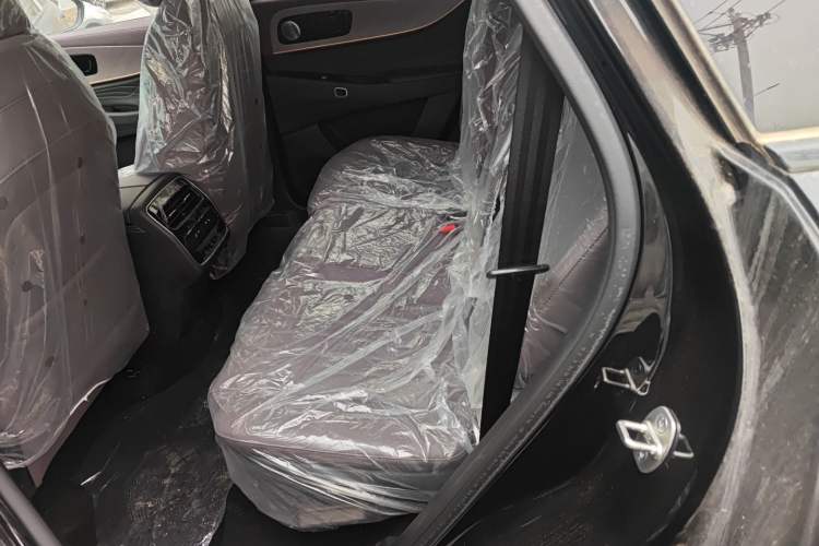 Used Chery Tiggo 9 C-DM 2025 1.5T 106KM Enjoy Edition 5 Seats Lithium Iron Phosphate Interior 1