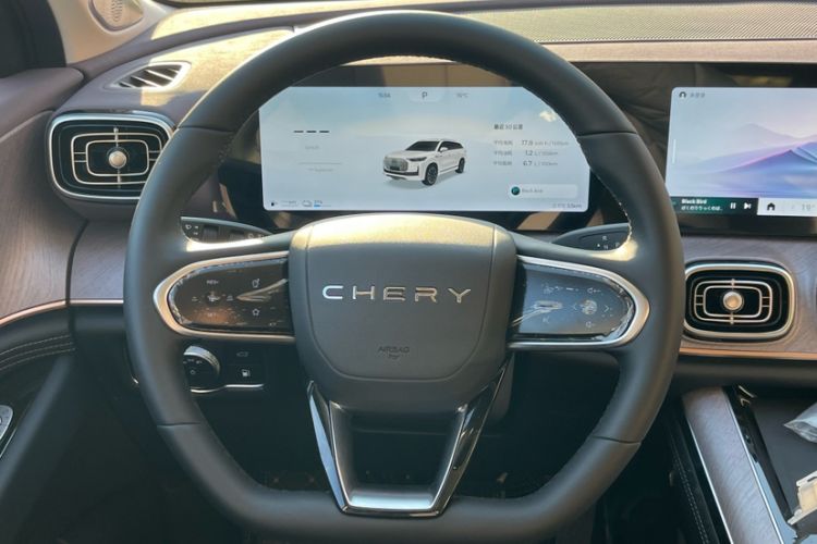 Used Chery Tiggo 9 C-DM 2025 1.5T 106KM Ultra-Comfort Version 7 Seats Lithium Iron Phosphate Interior 6