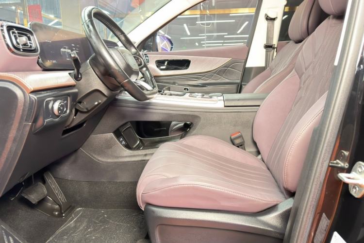 Used Chery Tiggo 9 C-DM 2025 1.5T 106KM Enjoy Edition 5 Seats Lithium-Ion Battery Interior 8